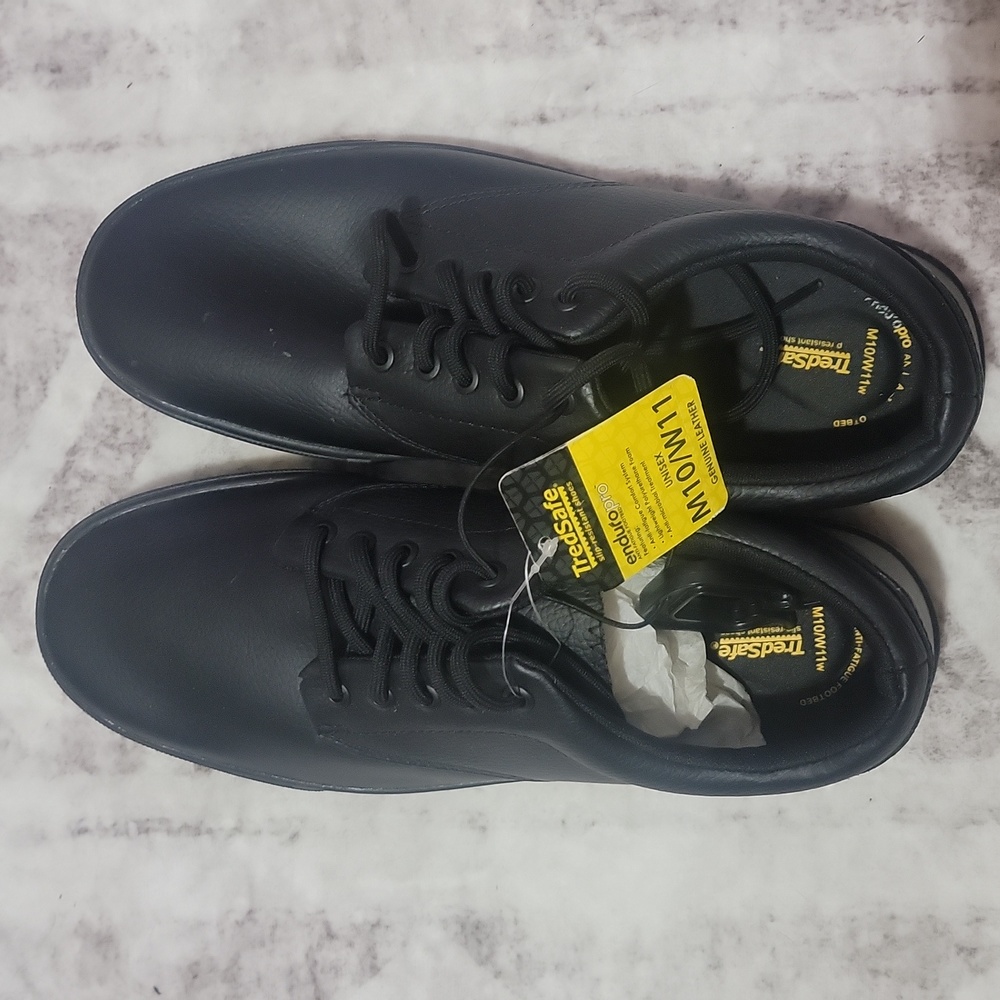 Tredsafe slip resistant Men's Shoes Size 10
